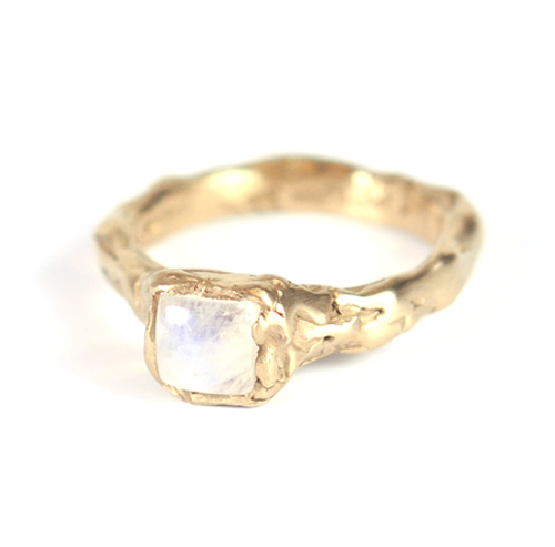 Cave Single Stone Treasure Ring - Click Image to Close